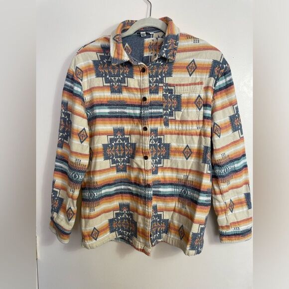 Tops - Mountain Isles Southwestern Patterned Button-Up Lightweight Flannel Shacket in M